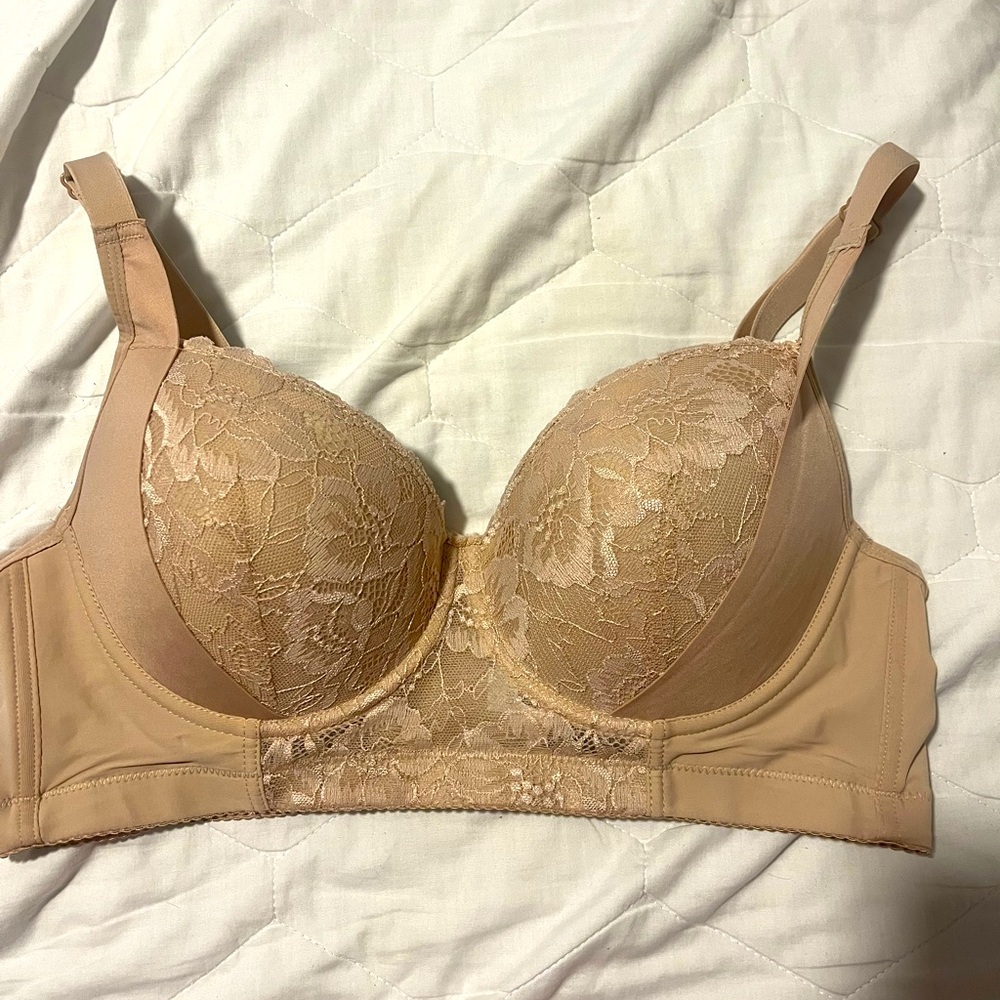 Elegant Lace Women's Bra - Tan NWOT